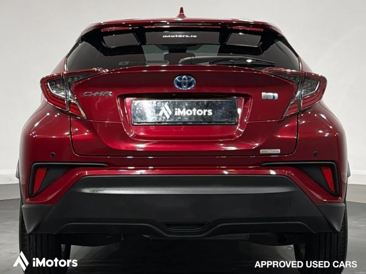 Toyota C-HR AUTOMATIC HYBRID - Image 4