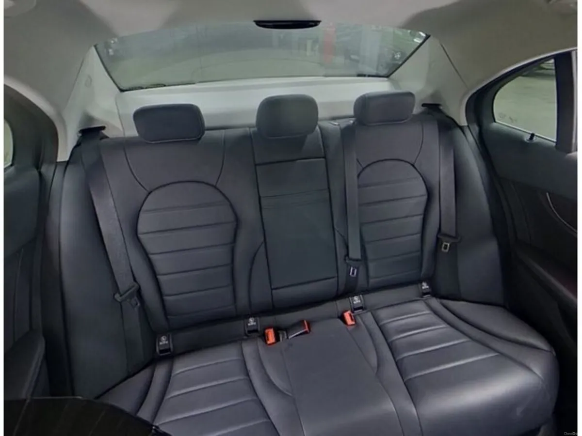 Mercedes-Benz C-Class 2.0 C200 Avantgarde Petrol S - Image 6