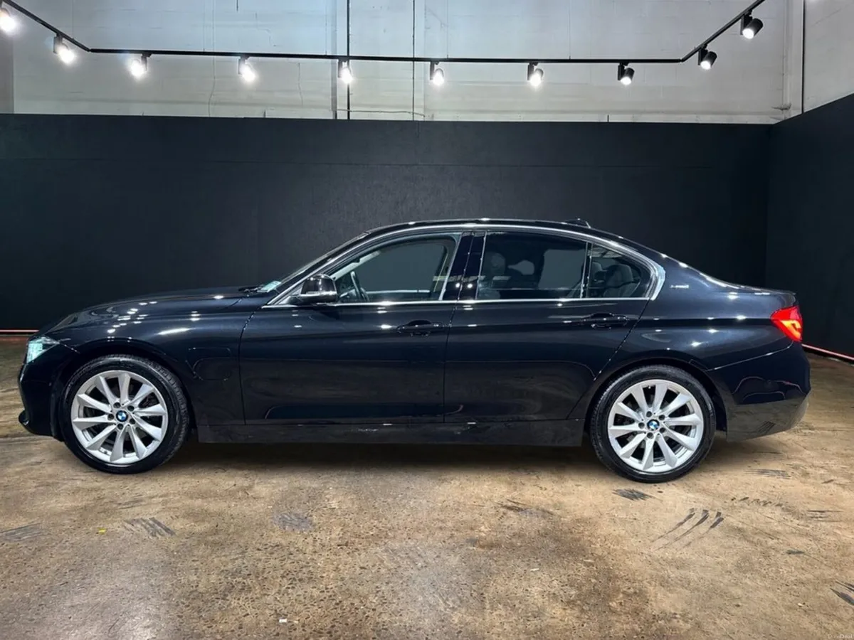 BMW 3-Series 330E 2.0 HYBRID AUTOMATIC - LUXURY - - Image 6