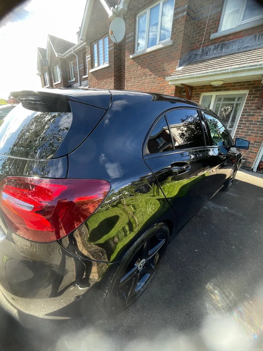 Car - Image 3