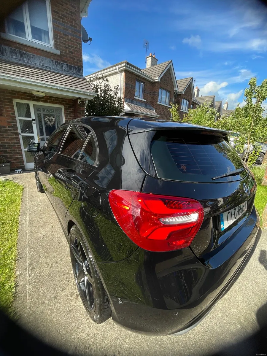 Car - Image 4