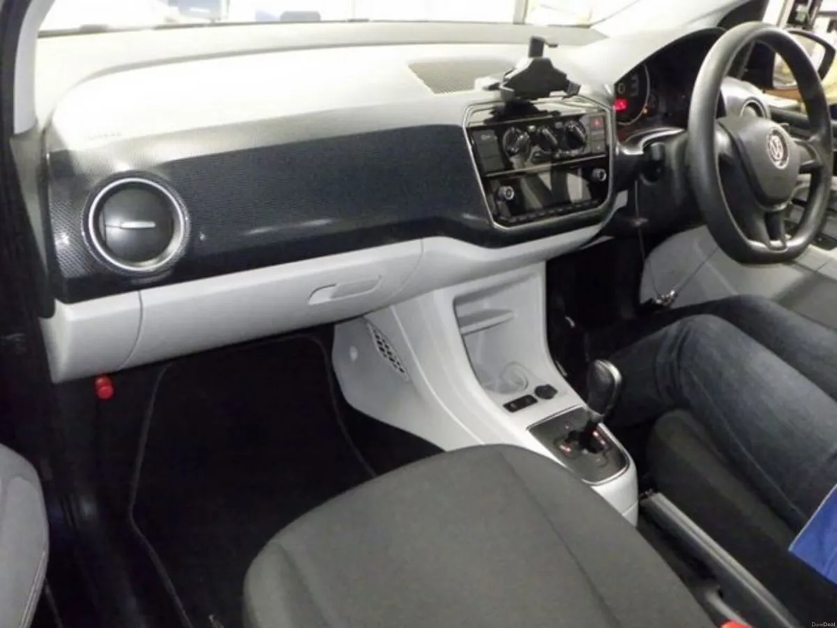 Volkswagen up! 1.0 Move Up! Petrol Auto Low Mileag - Image 5