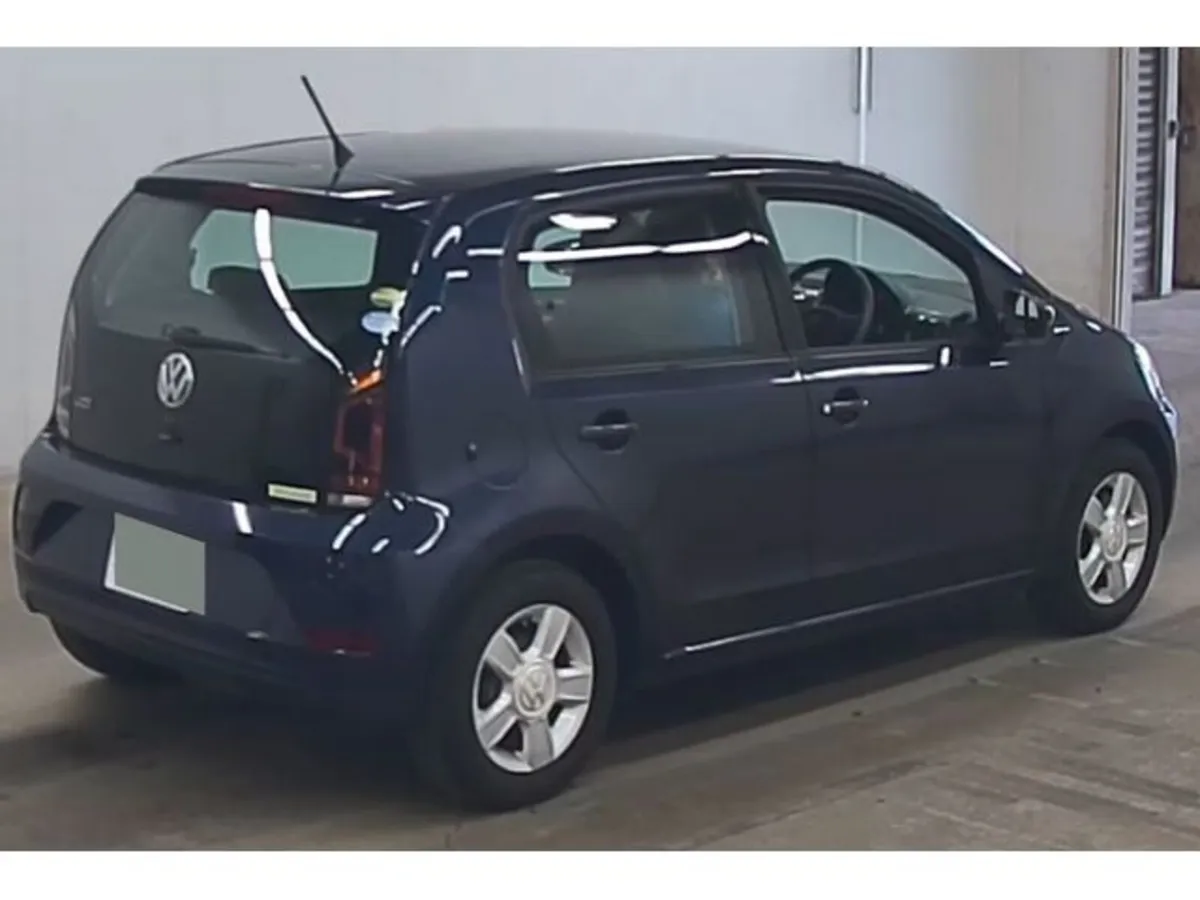 Volkswagen up! 1.0 Move Up! Petrol Auto Low Mileag - Image 4
