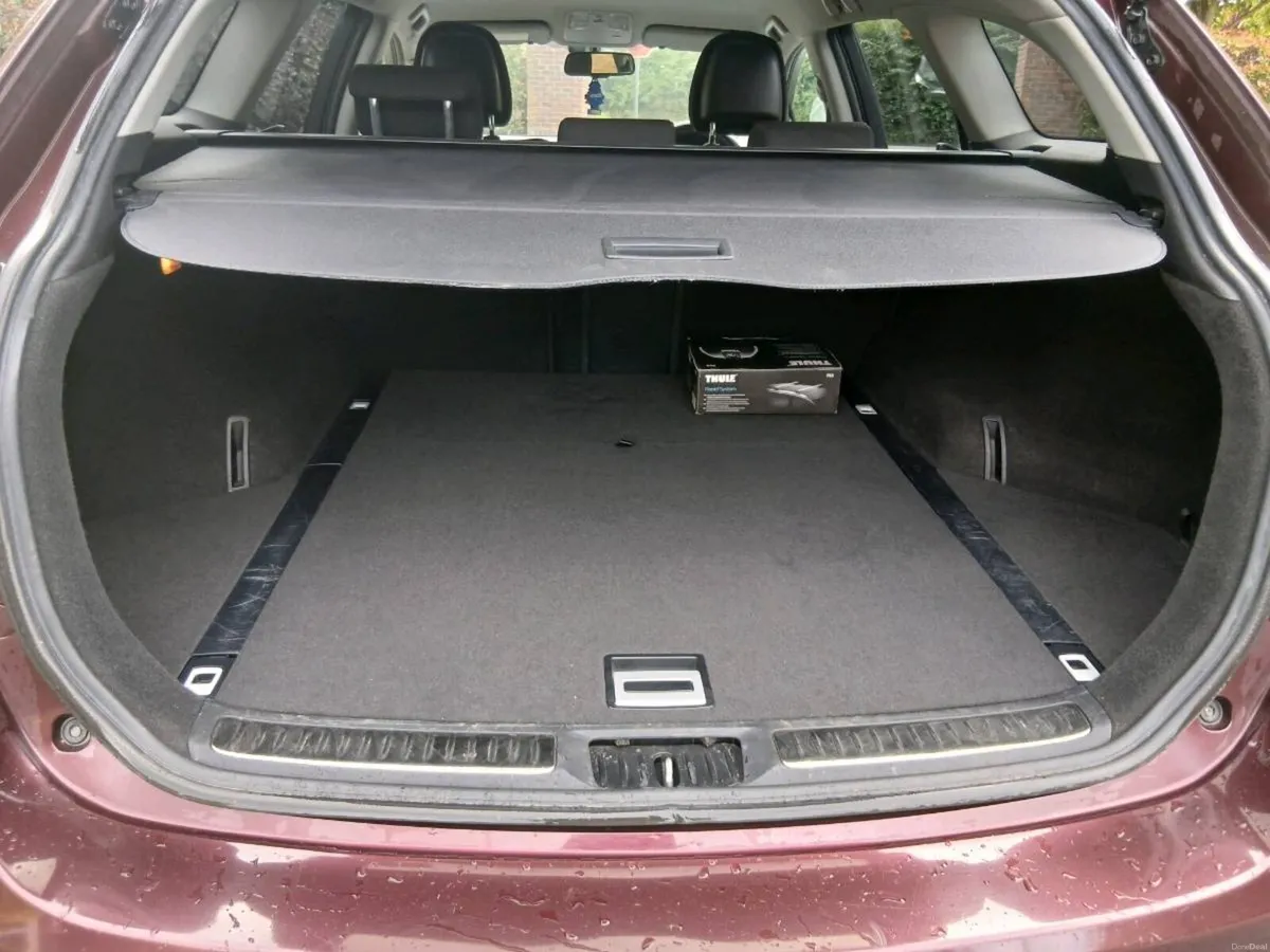 12 TOYOTA AVENSIS ESTATE D4D TR - Image 6
