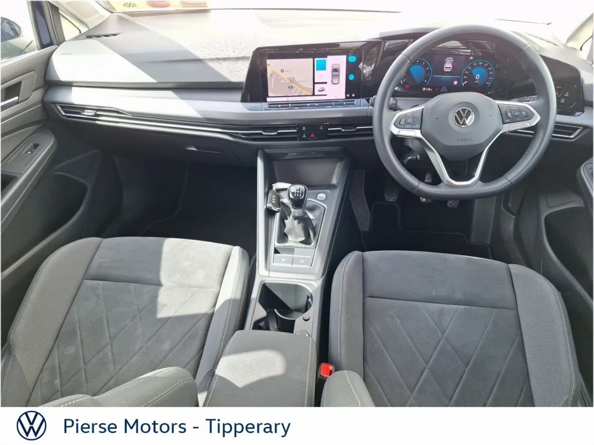 Volkswagen Golf 1.5 TSI 130HP Style - Image 4