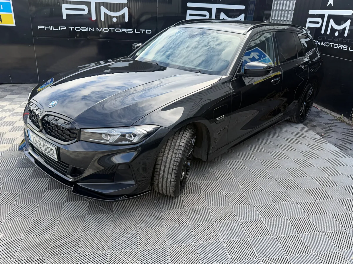 BMW 330e Sport G21 292HP Auto - Image 5