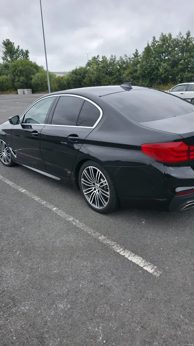 Car - Image 3