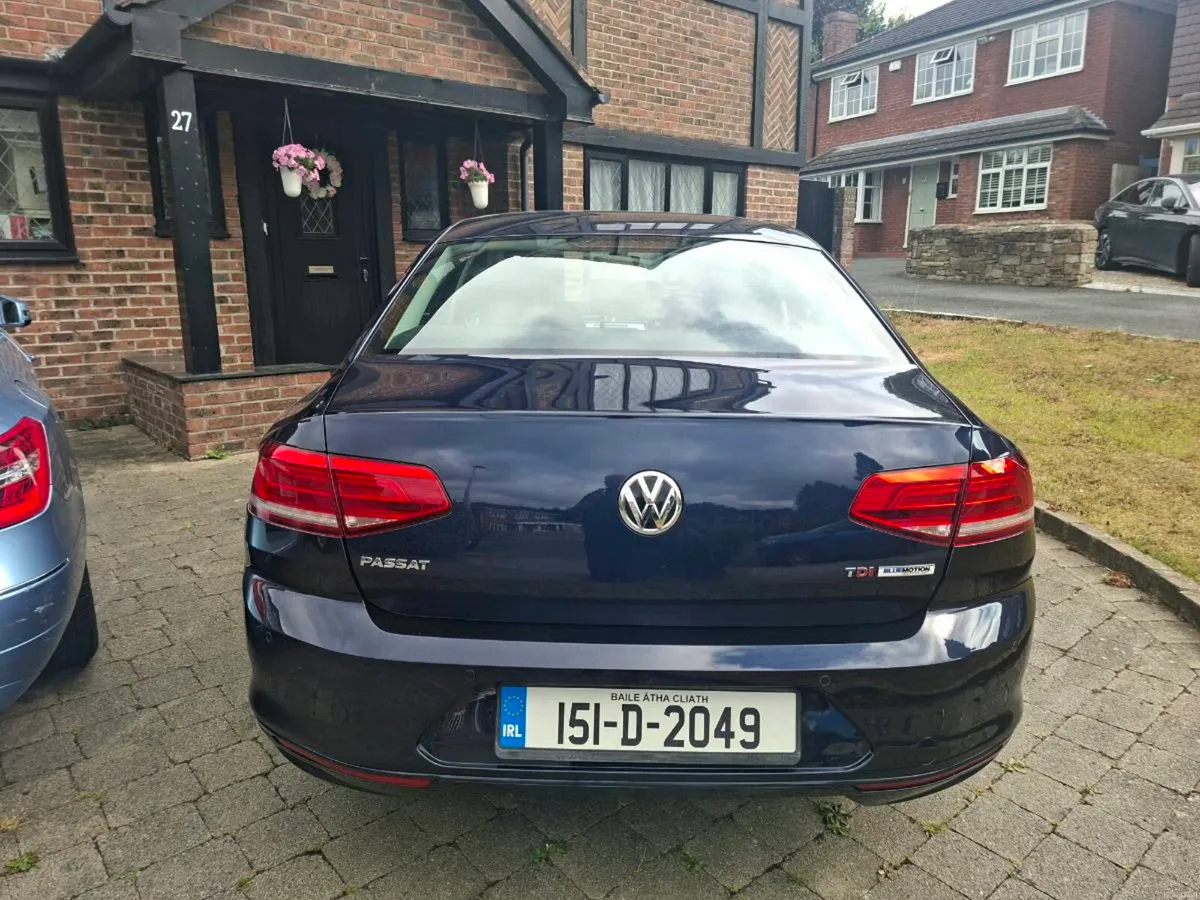 VOLKSWAGON PASSAT 1.6 TDI  2015 ONLY 156000 KLMS - Image 4