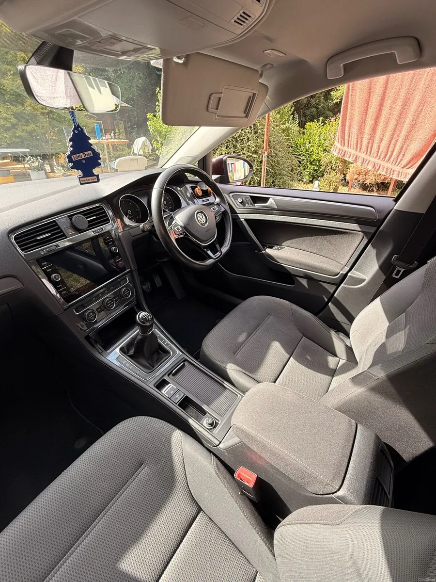 171 Volkswagen Golf - Image 6
