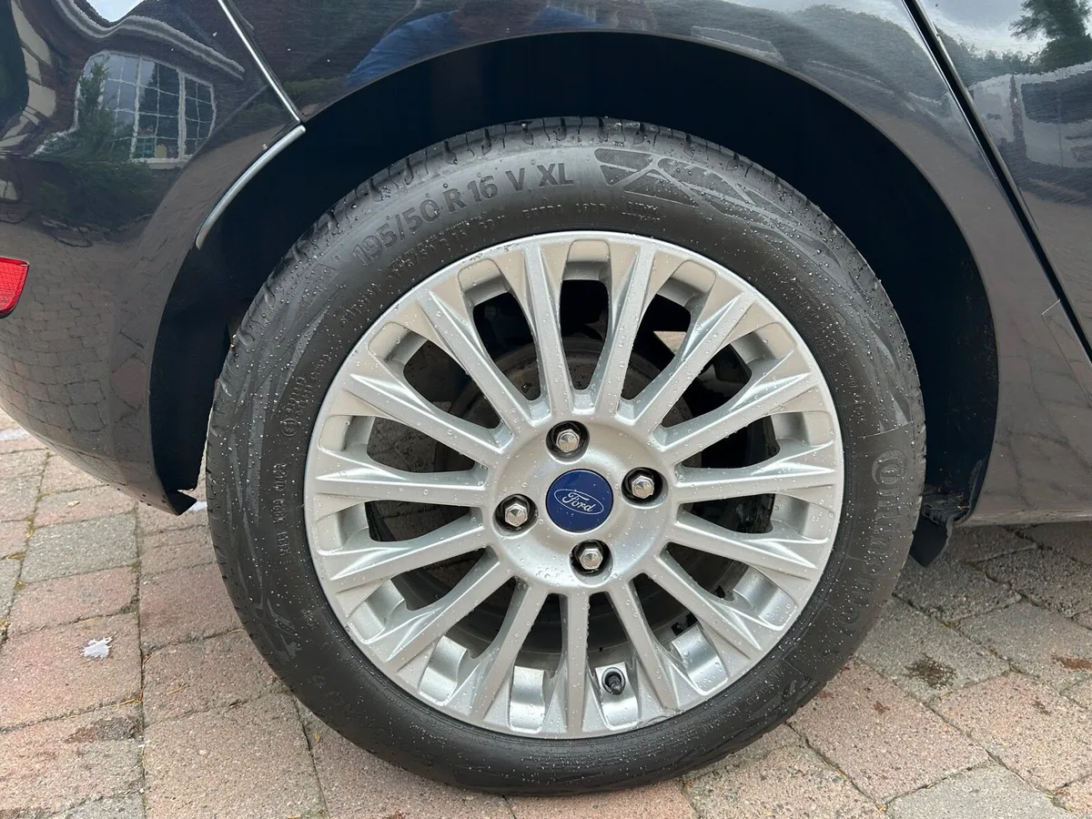 13 Ford Fiesta Titanium 1.5D HighSpec Low Km €6950 - Image 4