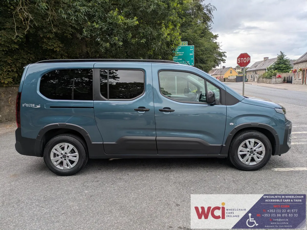 Wheelchair Accessible - Peugeot Rifter 2025 - Image 5