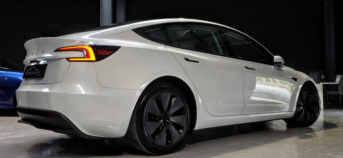 🔥 2025  Tesla Model 3 Highland Premium Long Range - Image 6