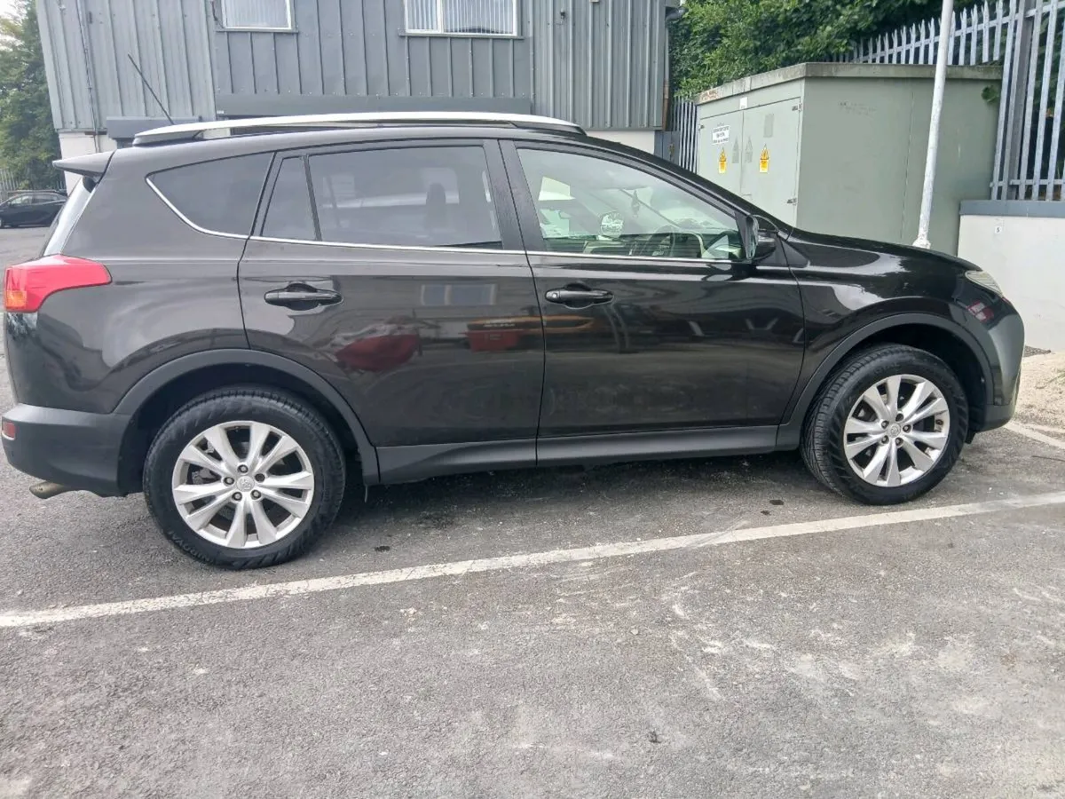 Toyota rav4 AUTOMATIC!! - Image 4
