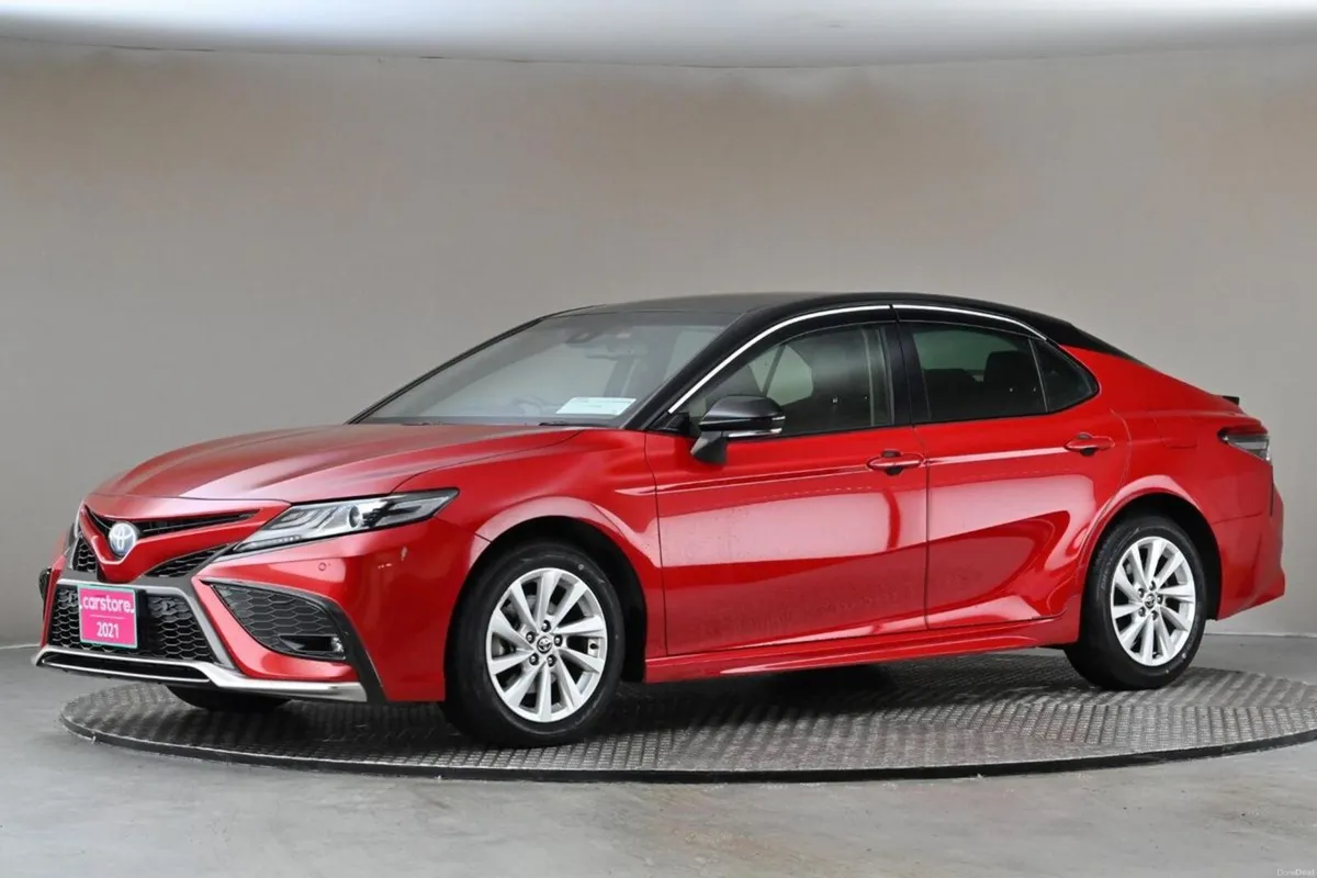 Toyota Camry 2.5 HYBRID **BI-TONE ROOF**HALF LEATH - Image 4