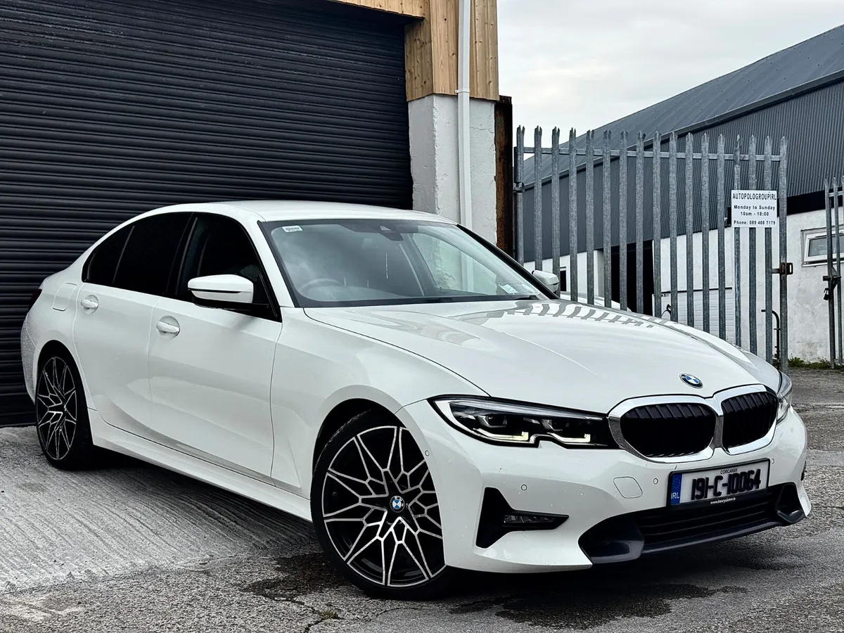 BMW 3-Series 2019 - Image 1
