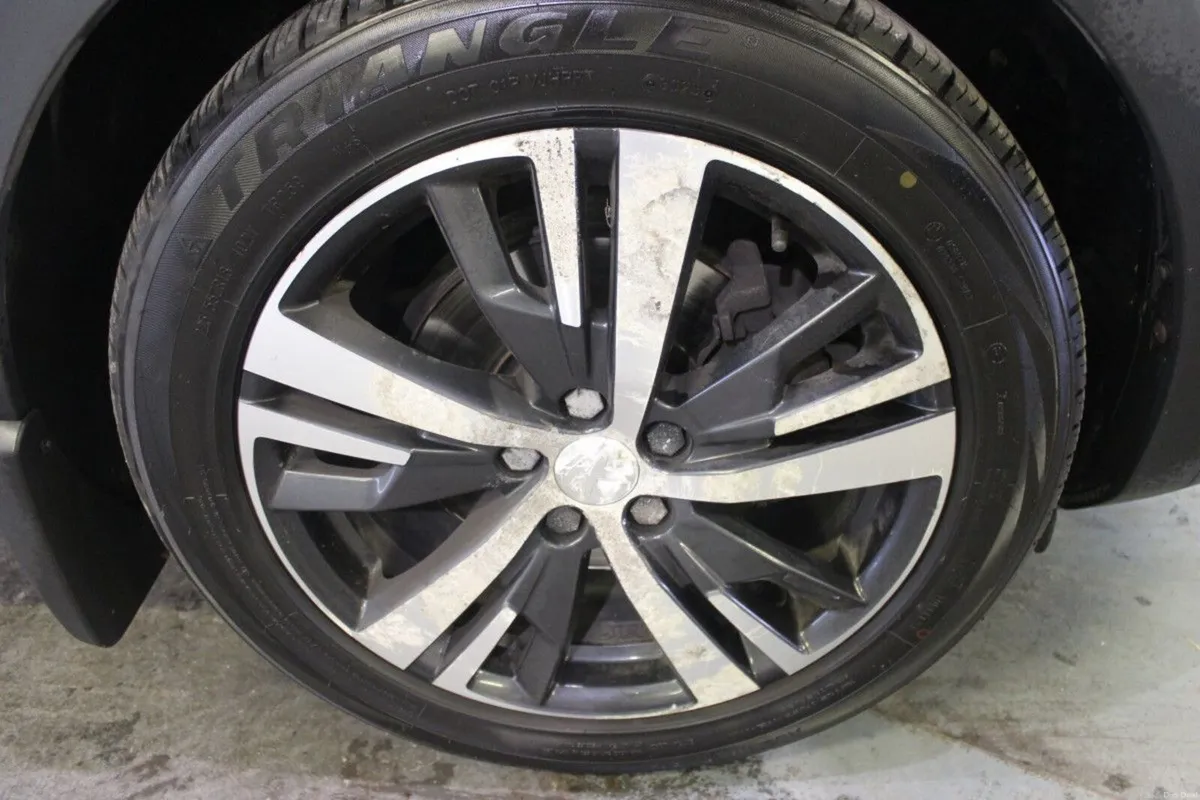 Peugeot 3008 1.6 BlueHDi 120bhp Allure - TENDER 9 - Image 4