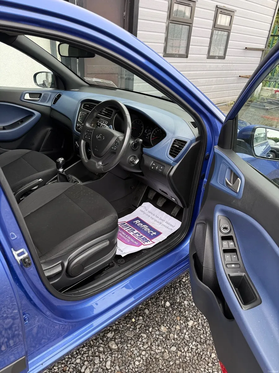 Hyundai i20 2020 1.2 Petrol *TRADE IN ACCEPTED* - Image 3