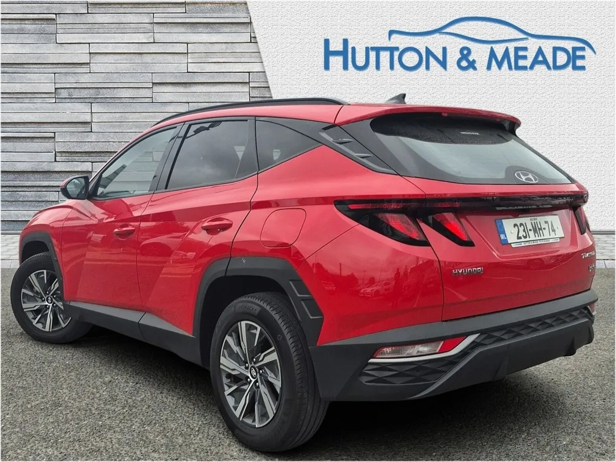 Hyundai Tucson Executive HEV 1.6 Petrol 5dr - Image 2