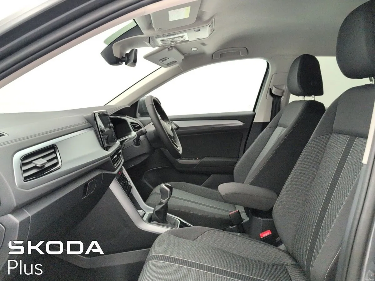 Volkswagen T-Roc EDITION 75 2.0TDI 116HP *REAR CAM - Image 4