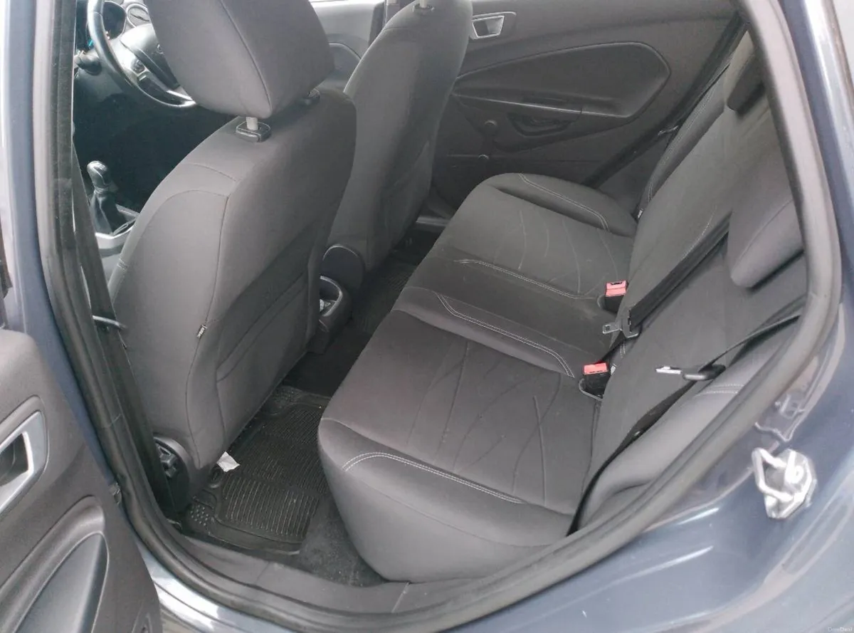 Ford Fiesta - Image 4