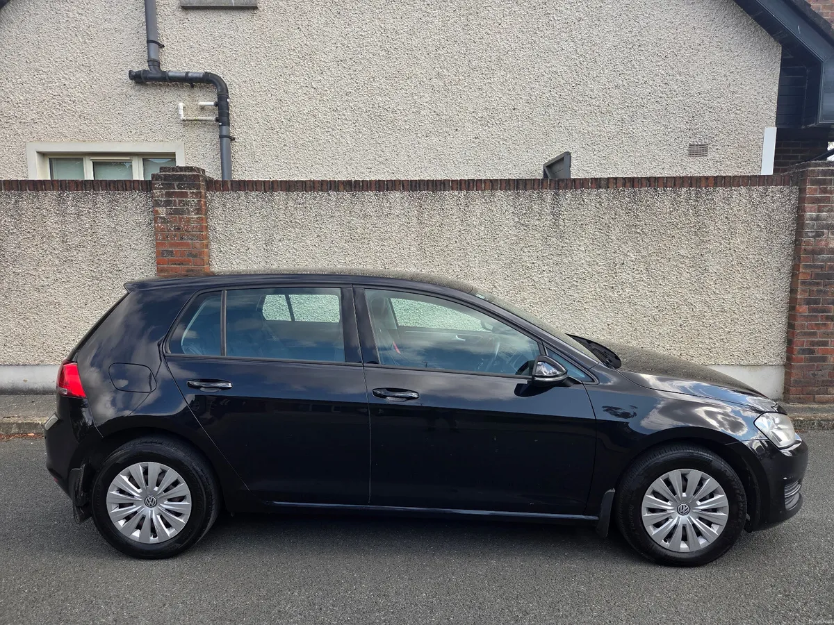 Volkswagen Golf 1.6d, low kms, taxed and nct'd - Image 3