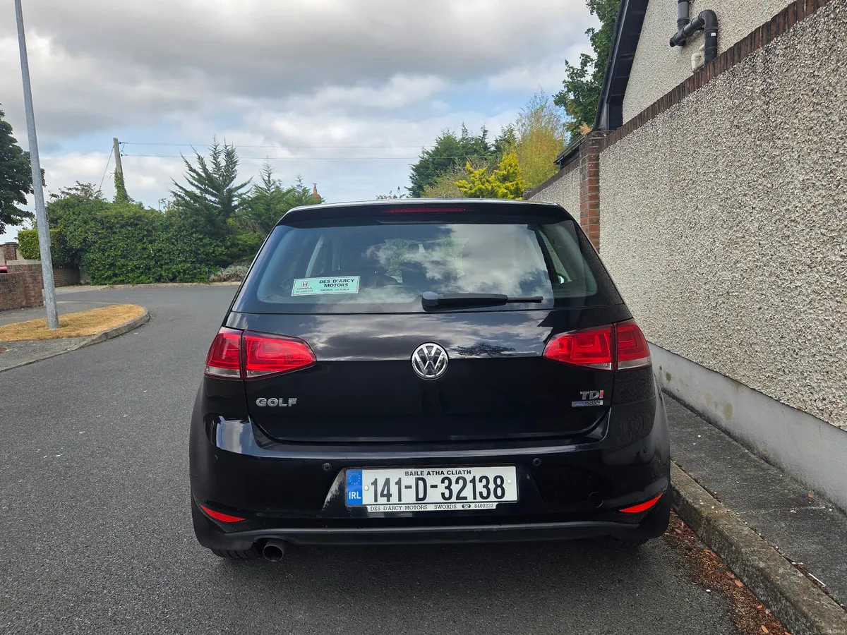 Volkswagen Golf 1.6d, low kms, taxed and nct'd - Image 5