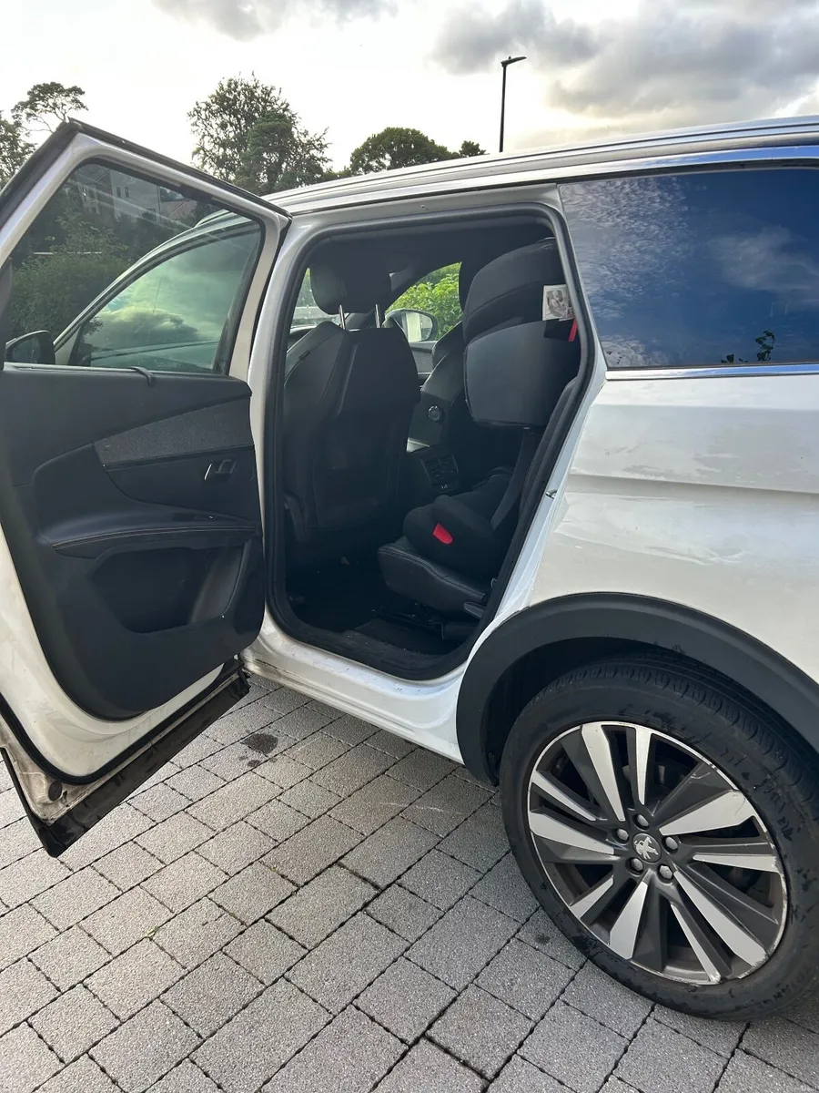 Peugeot 5008 GT Line *low price for quick sale* - Image 6
