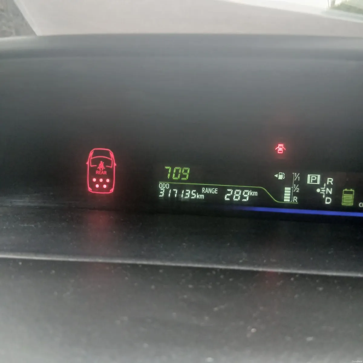 Toyota Prius 2014 - Image 2