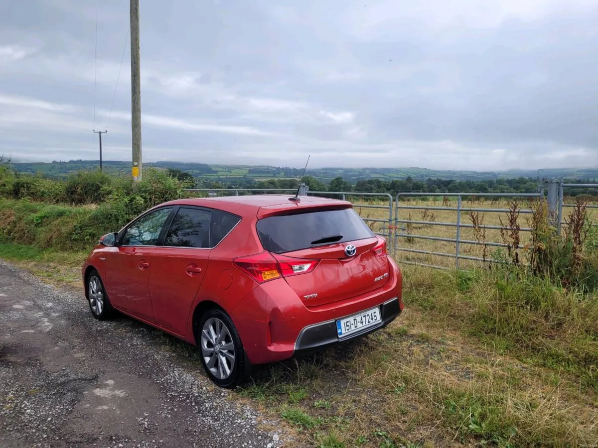 Toyota auris hybrid - Image 4