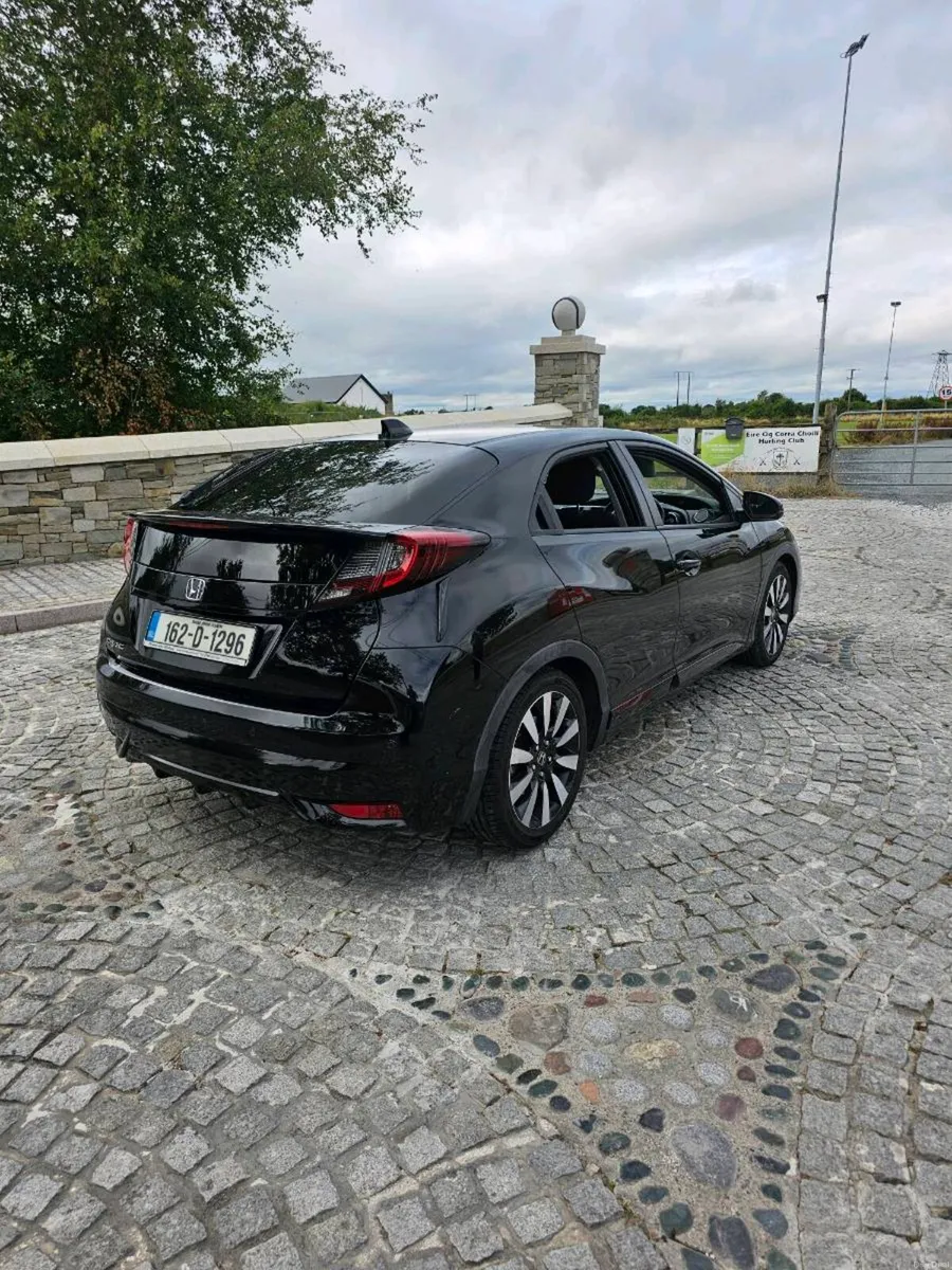 2016 Honda Civic - Image 4