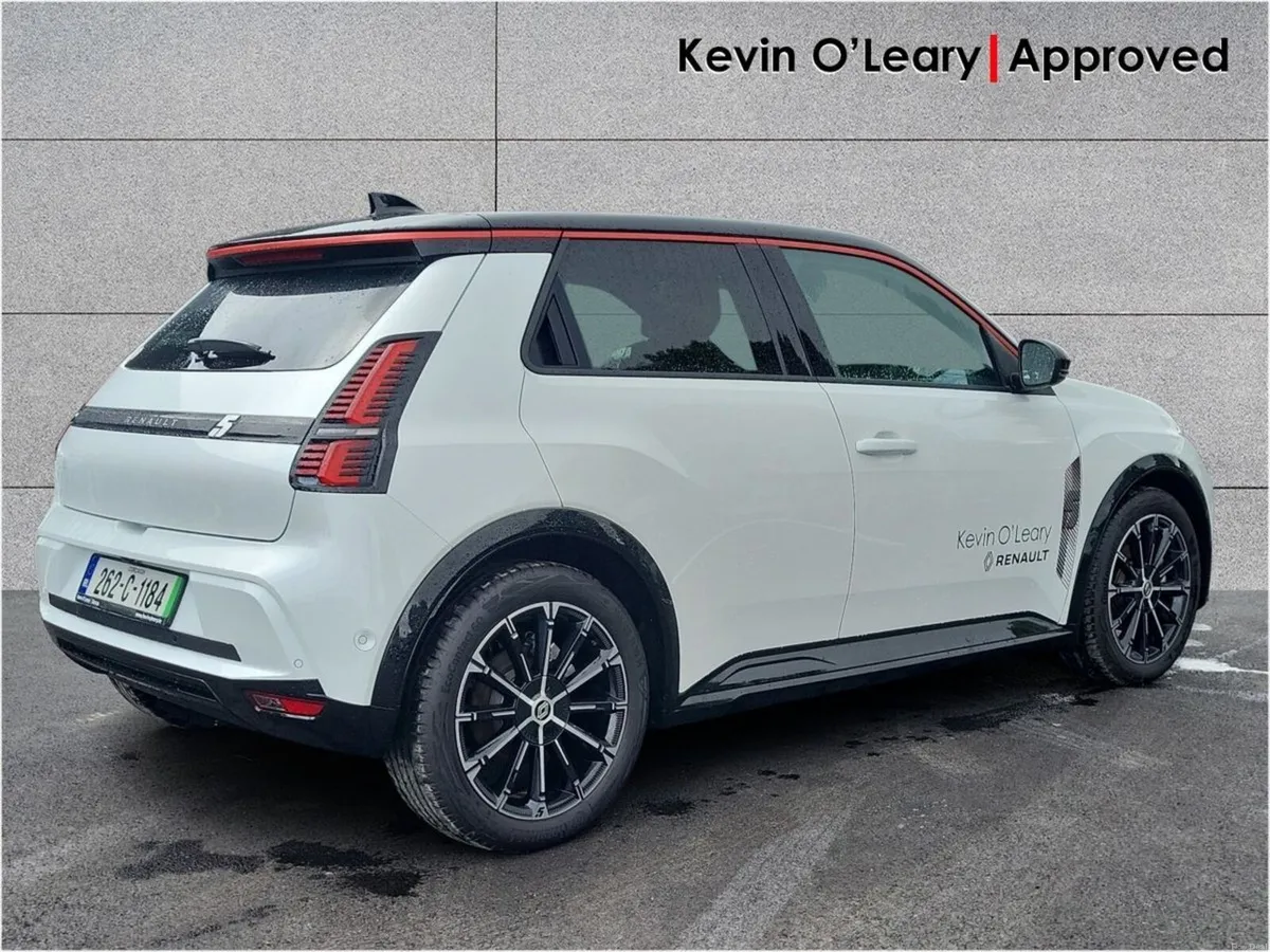 Renault 5 iconic 52kWh 150hp - Image 3
