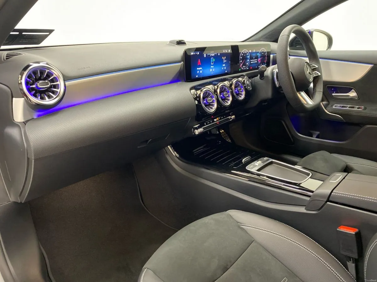 Mercedes-Benz A-Class A 180 AMG LINE EDITION | Rev - Image 6