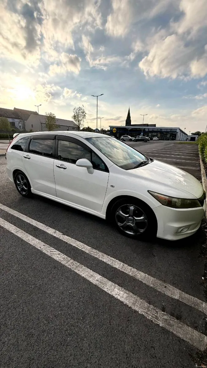 Honda Stream - Image 2