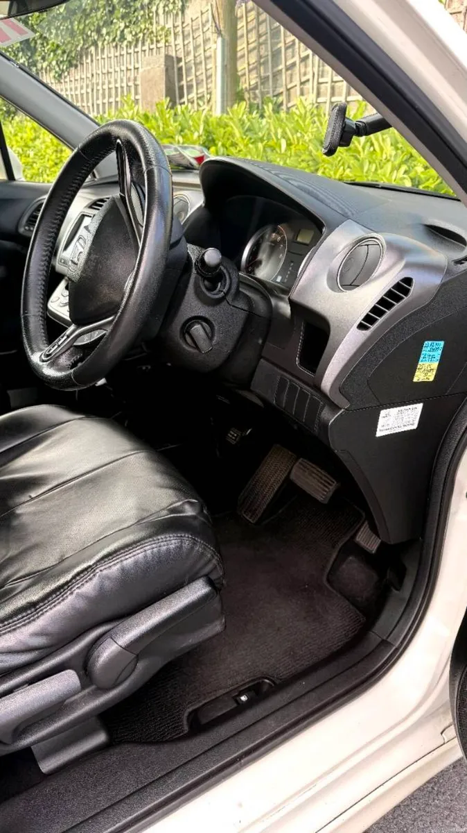 Honda Stream - Image 3