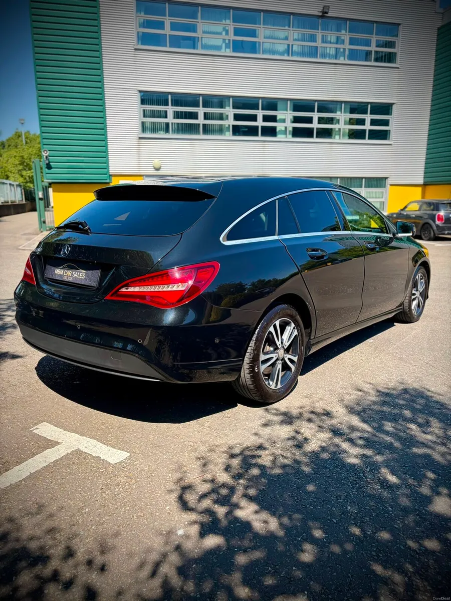 Mercedes Benz ✨️✨️✨️ - Image 2