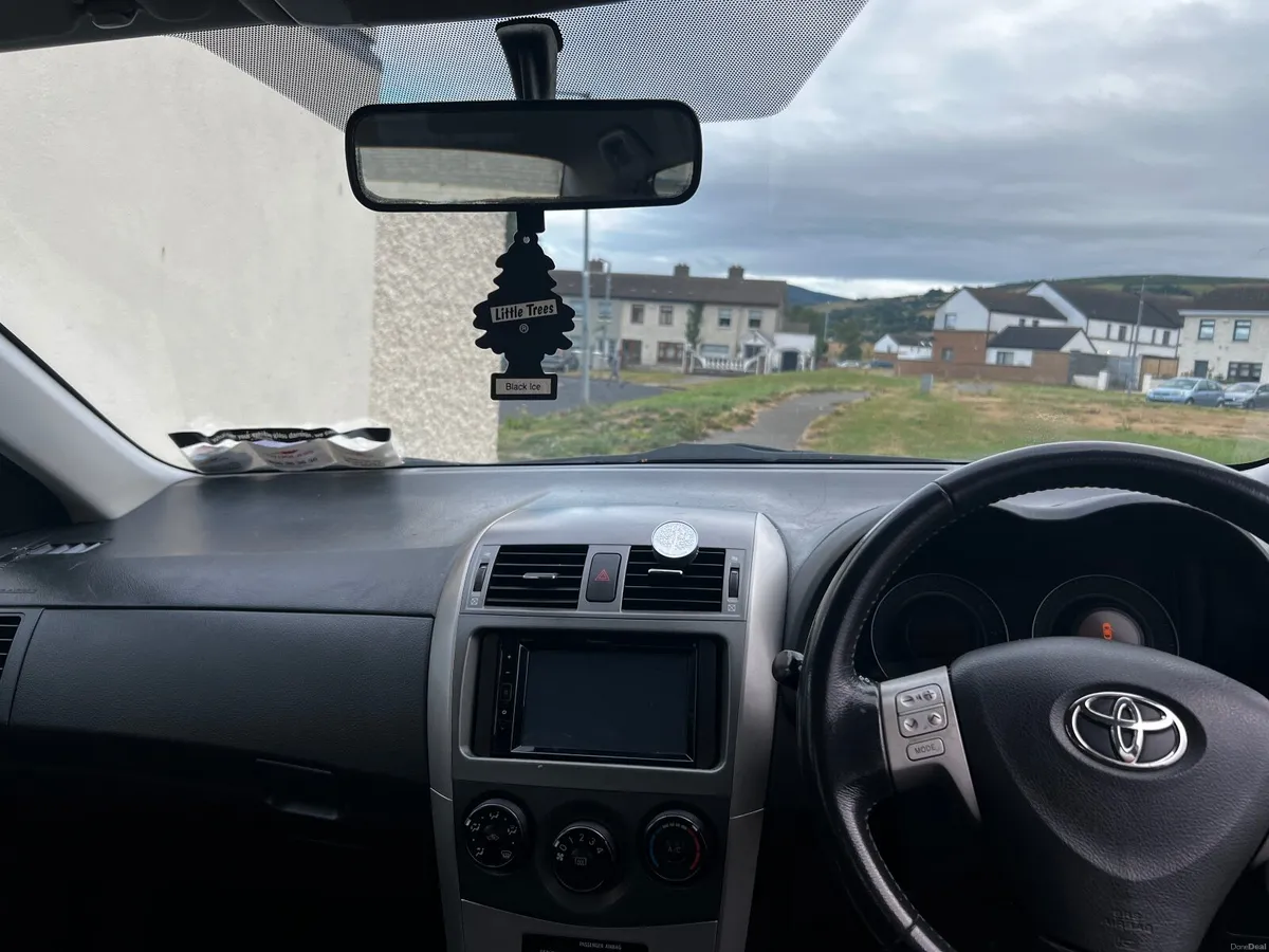 2008 Toyota Corolla Luna Edition 1.4, CarPlay - Image 4