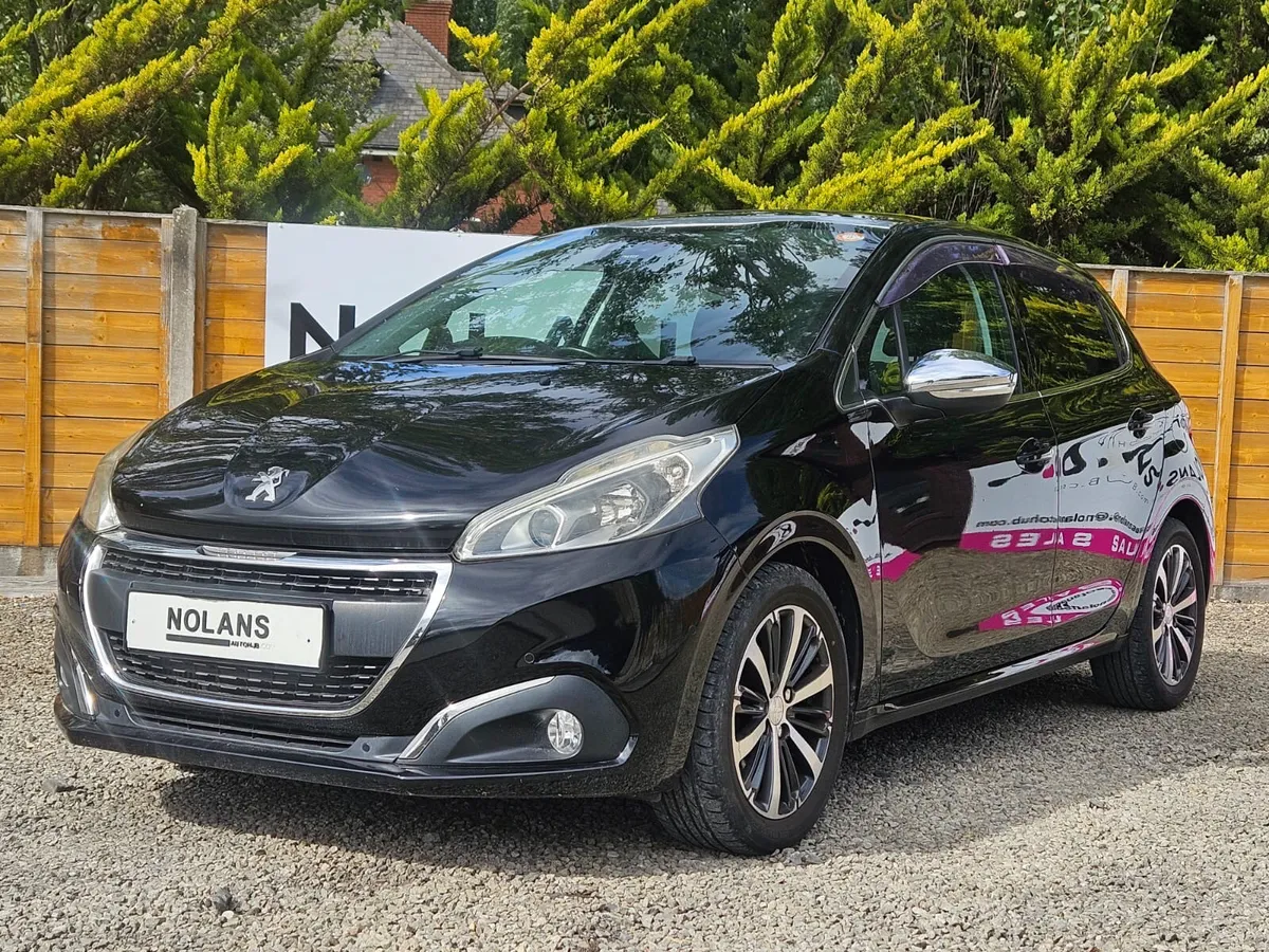 PEUGEOT 208 ALLURE AUTO PAN AM ROOF - Image 4