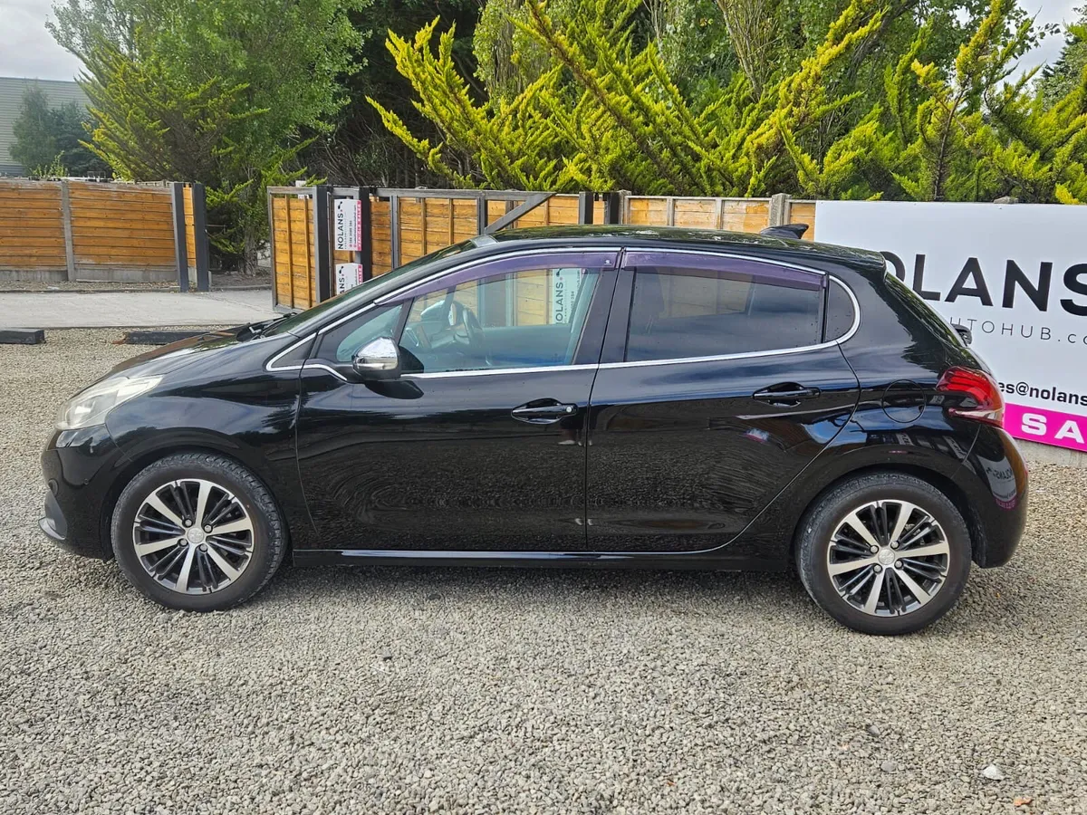 PEUGEOT 208 ALLURE AUTO PAN AM ROOF - Image 6
