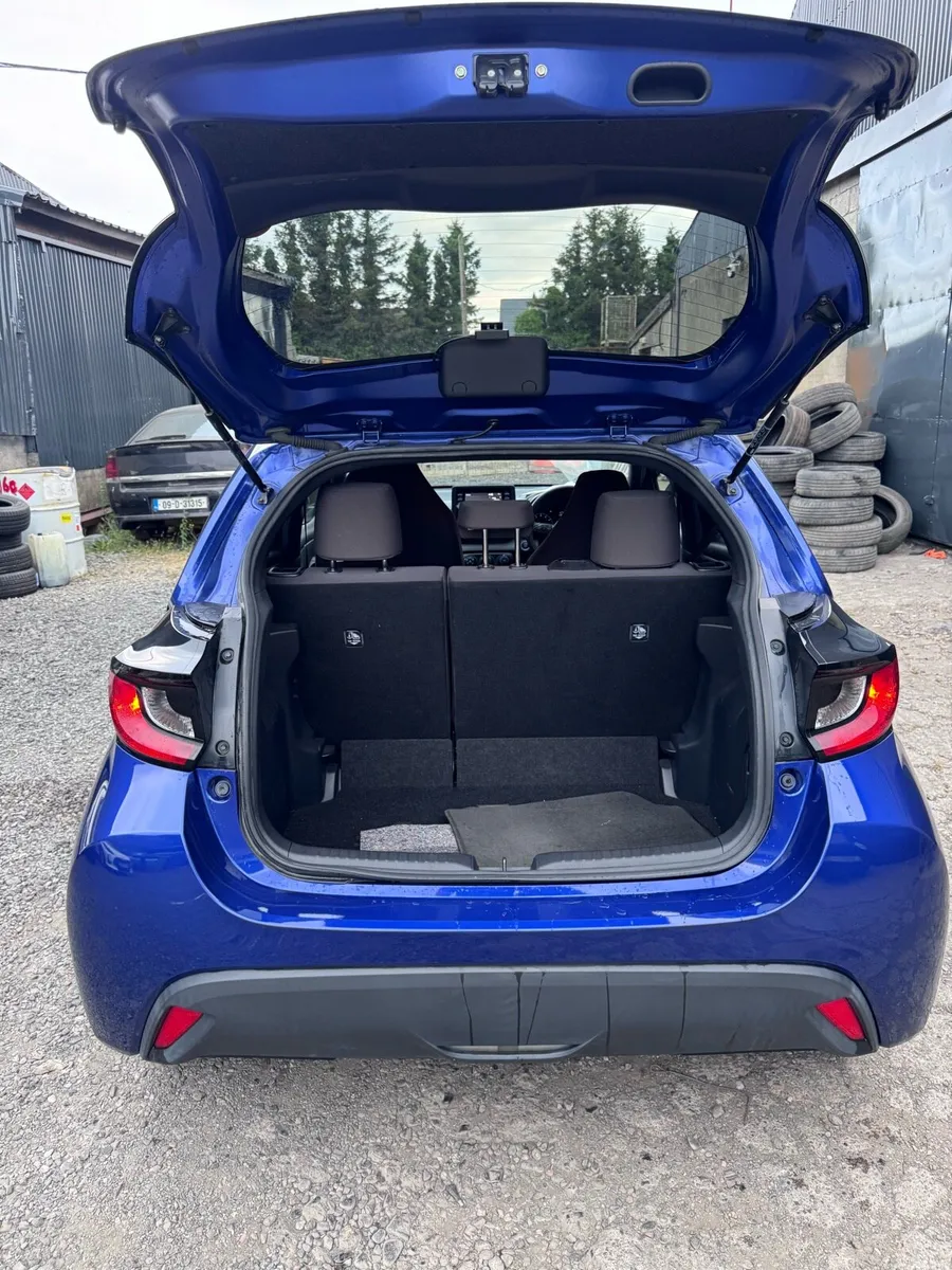 Toyota Yaris - Image 5