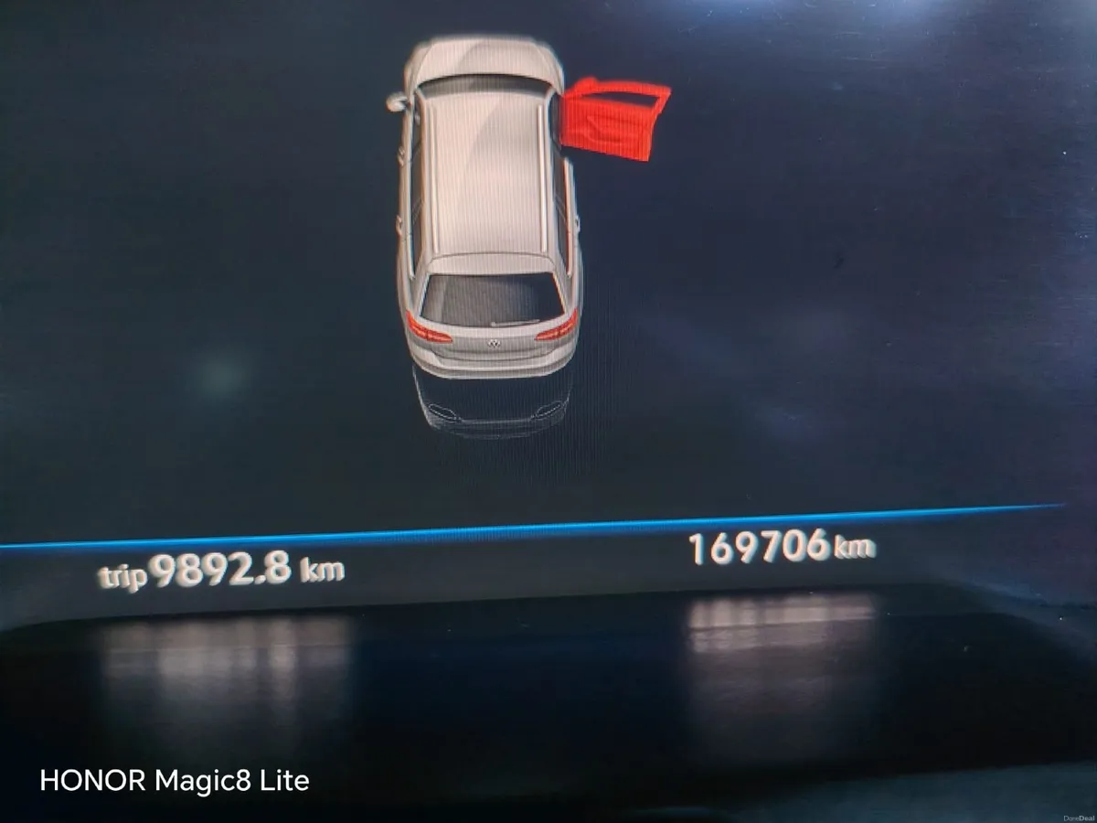 2019 VW PASSAT 2.0 TDI GT 150 BHP Panoramic Roof - Image 2