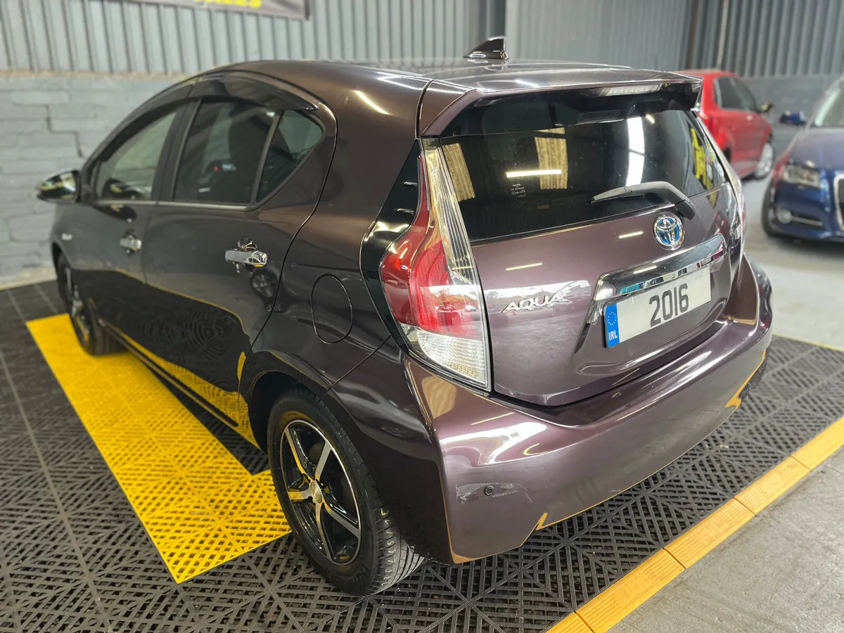 Toyota Aqua 2016 top specs - Image 5