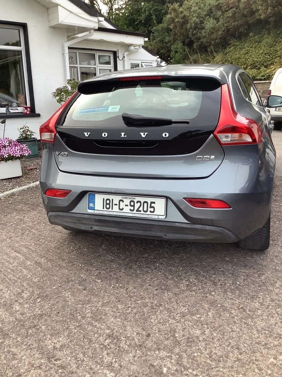 Volvo V40 2018 - Image 4