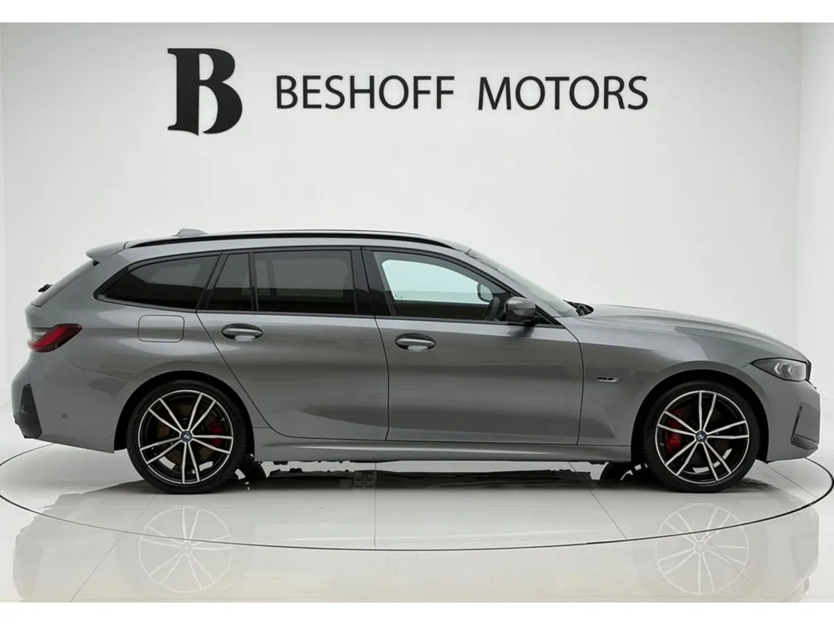 BMW 3-Series 330e M-SPORT PRO TOURING=HUGE SPEC//L - Image 6