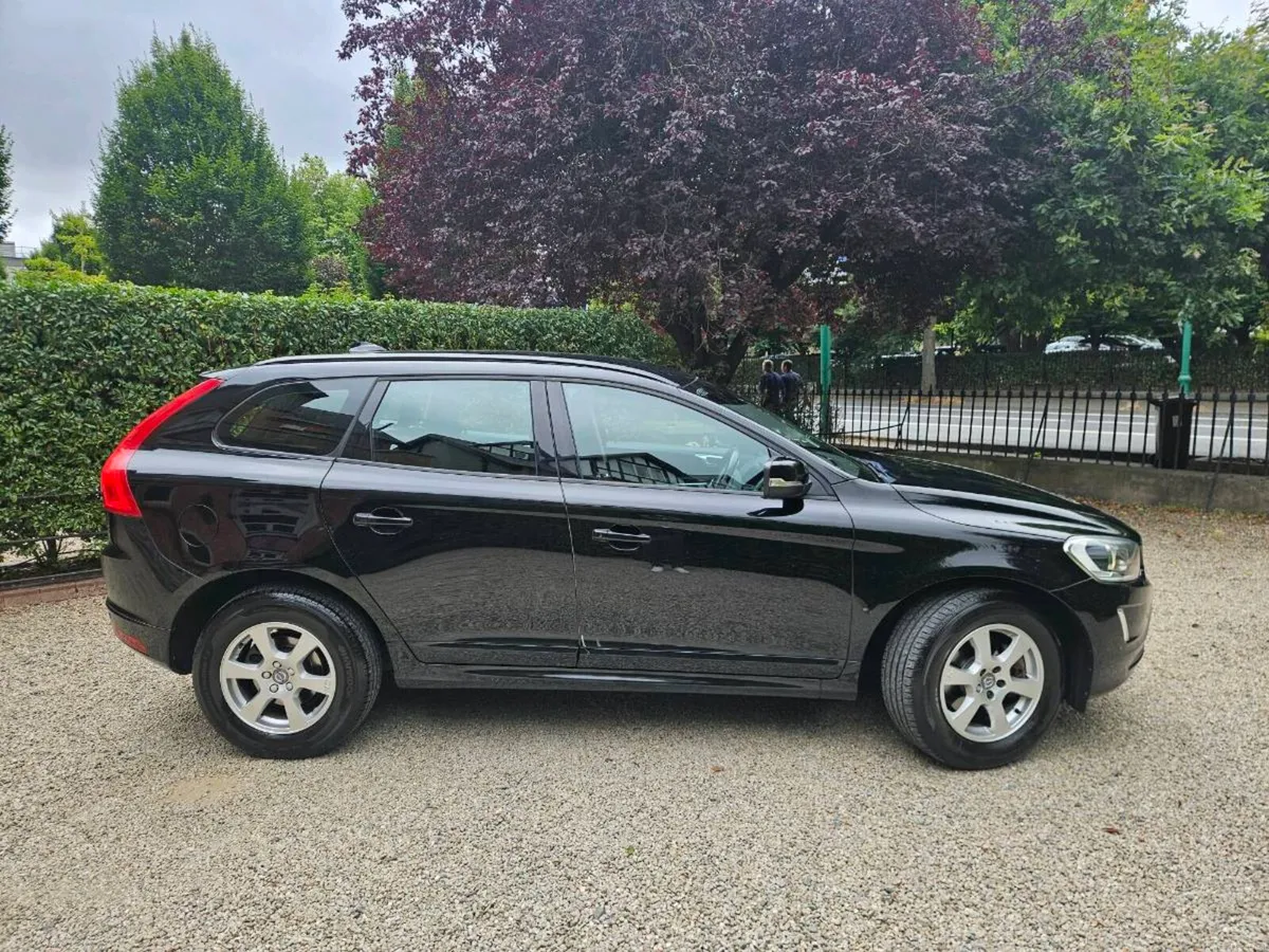 Volvo XC60 - Image 1