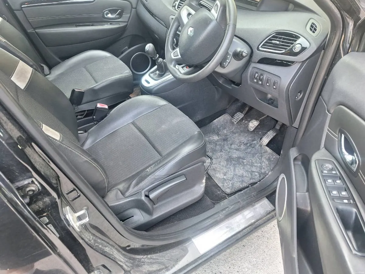 Car - Image 4
