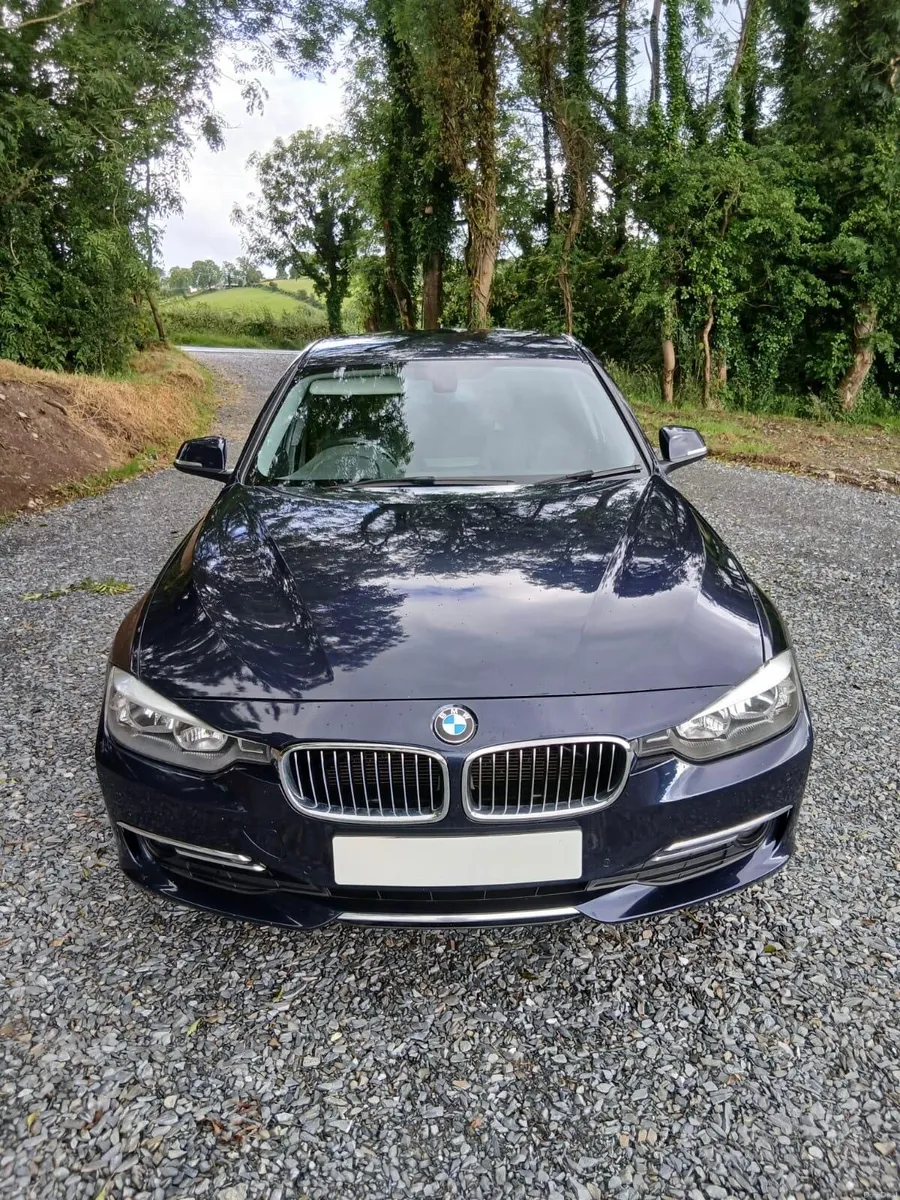 BMW 320d luxury auto - Image 3