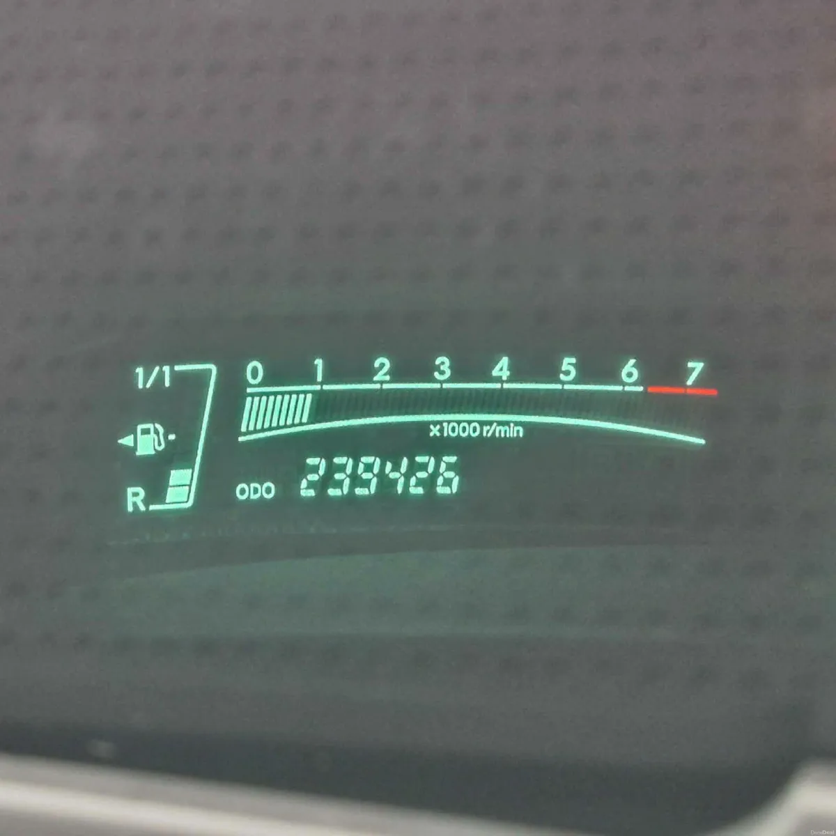 Toyota Yaris 2007 - Image 2