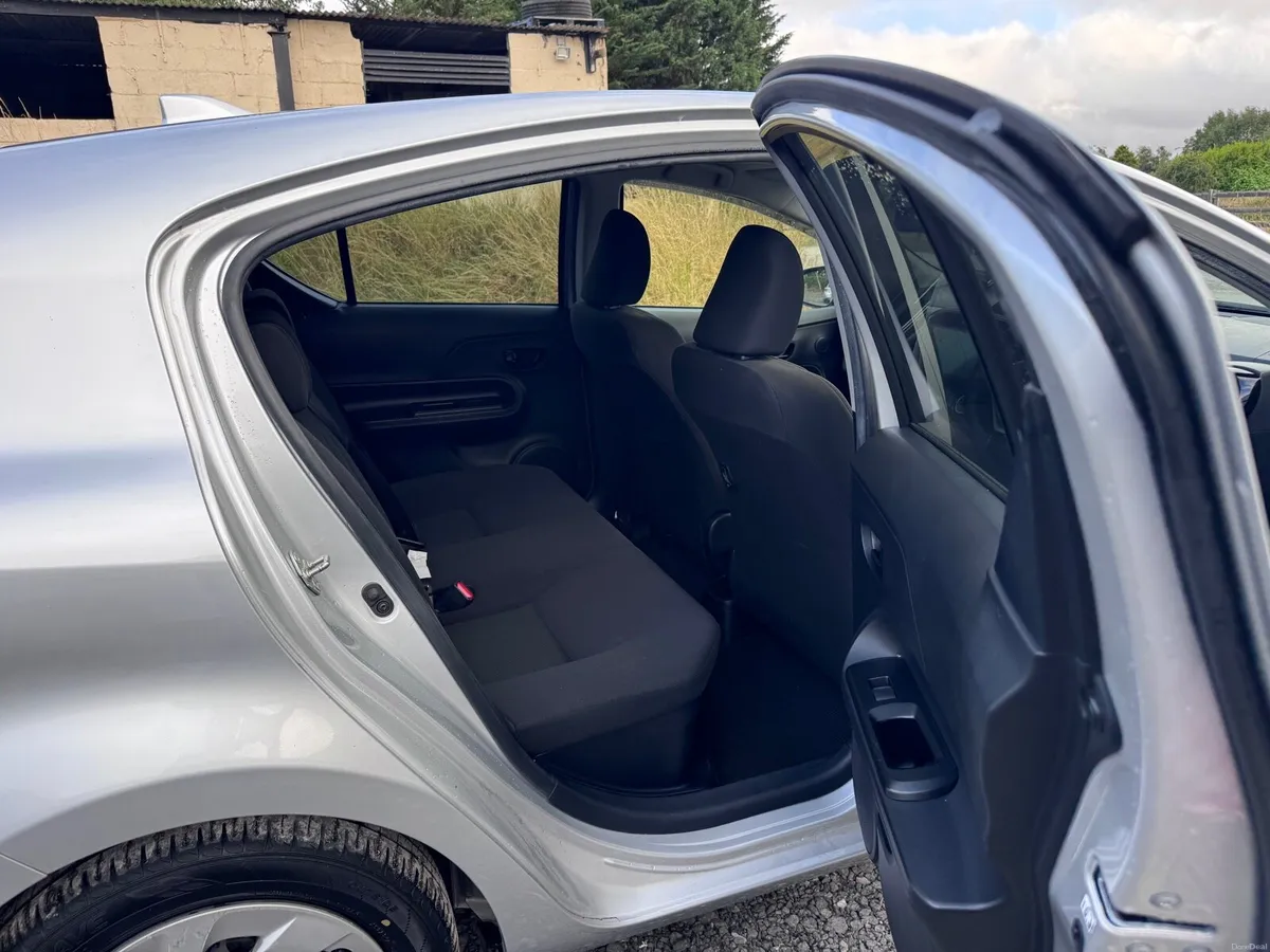 Toyota Aqua 2019 - Push start - Image 6