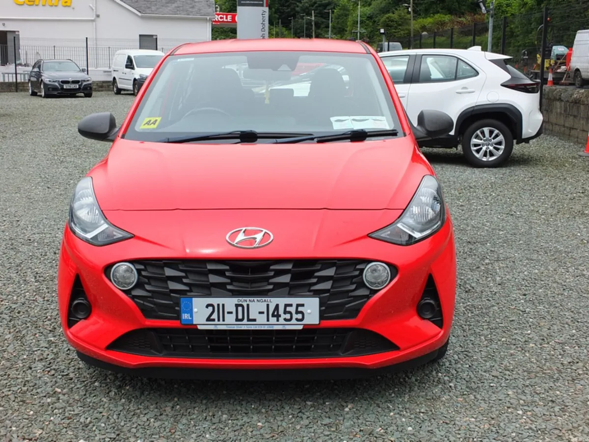 Hyundai i10 Classic 5DR - Image 2