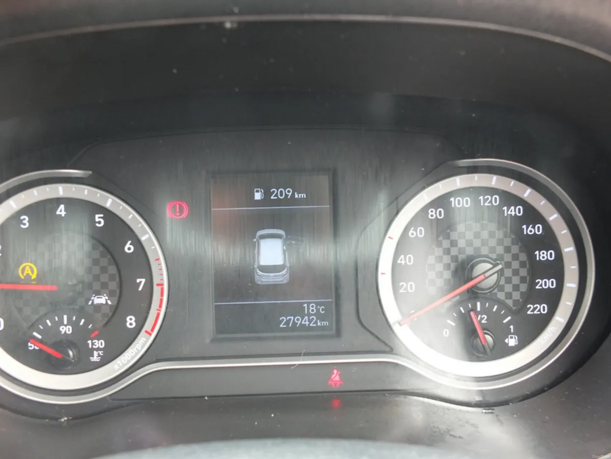 Hyundai i10 Classic 5DR - Image 6